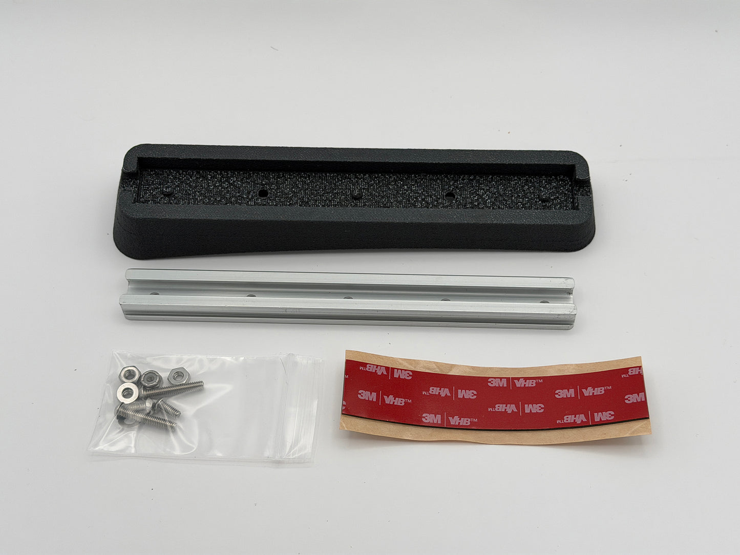 '01-'07 Sequoia / '00-'06 Tundra Dash Accessory Mount